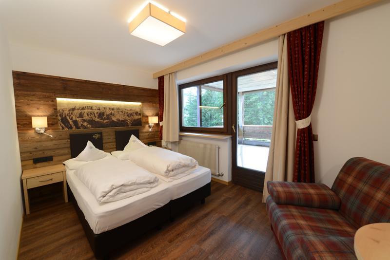 Hotel Alaska Selva di Val Gardena Ngoại thất bức ảnh