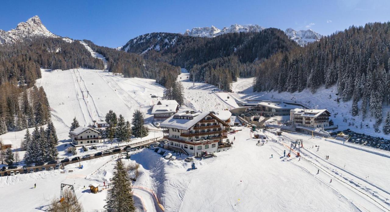 Hotel Alaska Selva di Val Gardena Ngoại thất bức ảnh