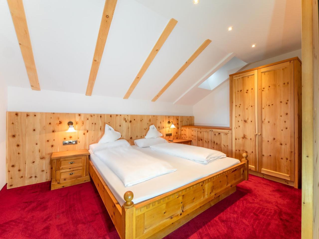 Hotel Alaska Selva di Val Gardena Ngoại thất bức ảnh