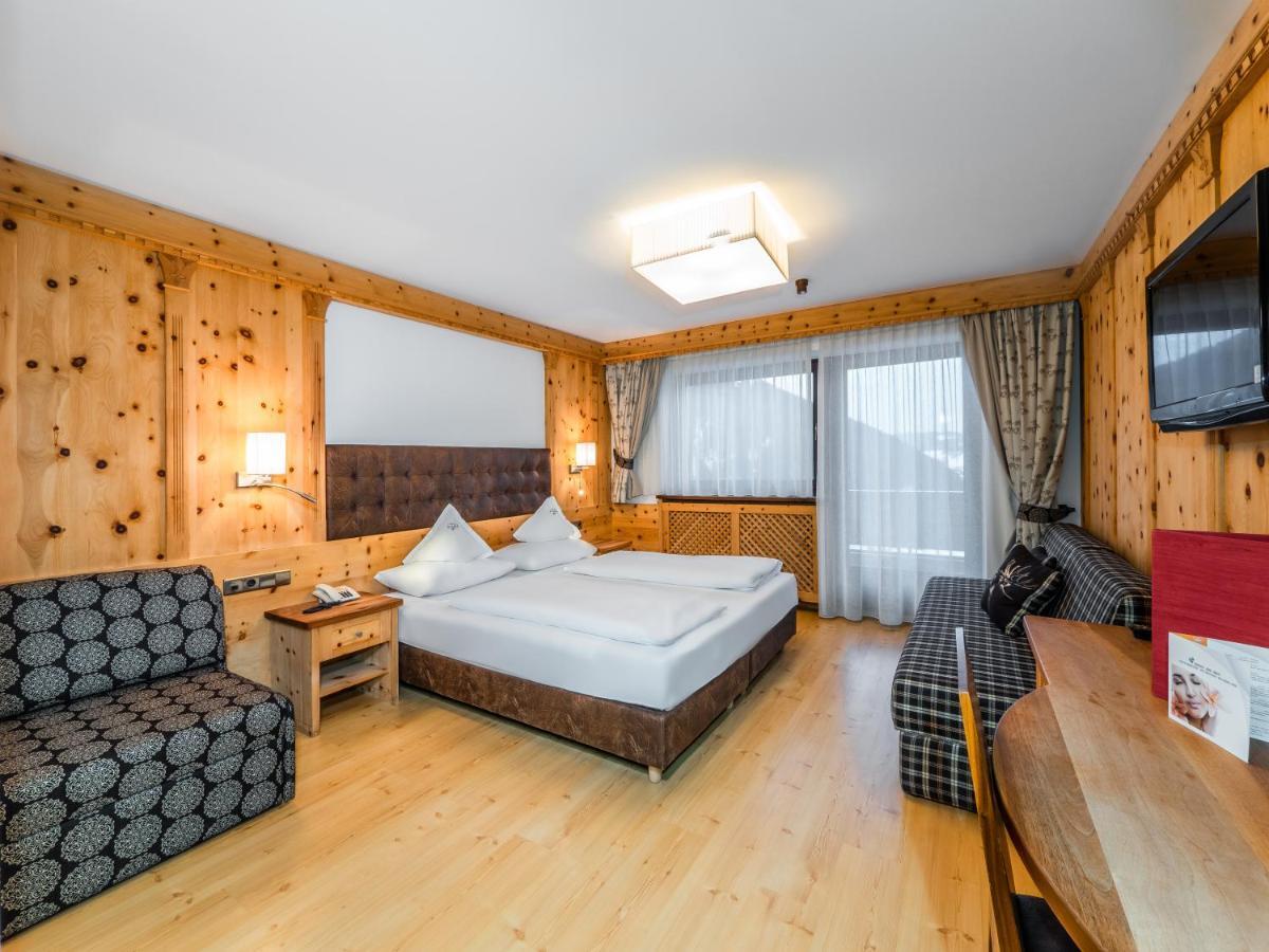 Hotel Alaska Selva di Val Gardena Ngoại thất bức ảnh